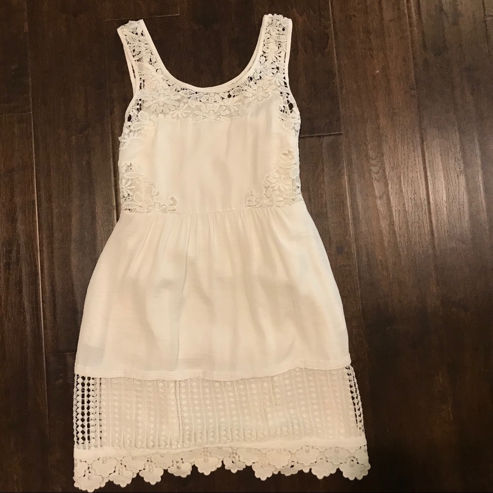 BEBE white with cut out detail design